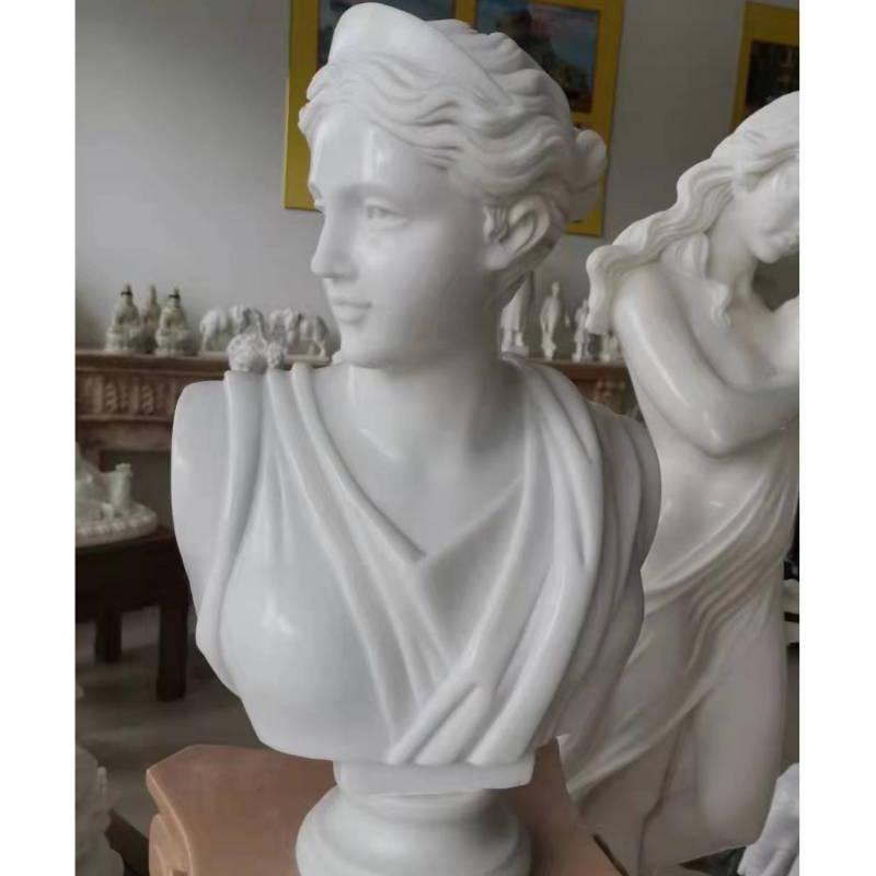 Escultura de busto de Artemis Diana

