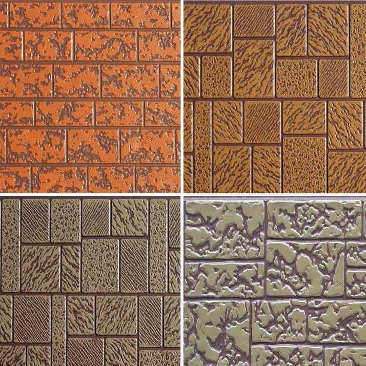 Painéis esculpidos em metal com padrão de tijolos em mosaico