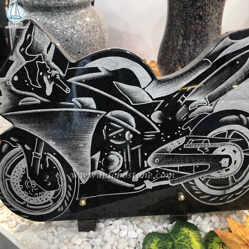 Placa Memorial Gravura de Motocicleta em Granito Preto
