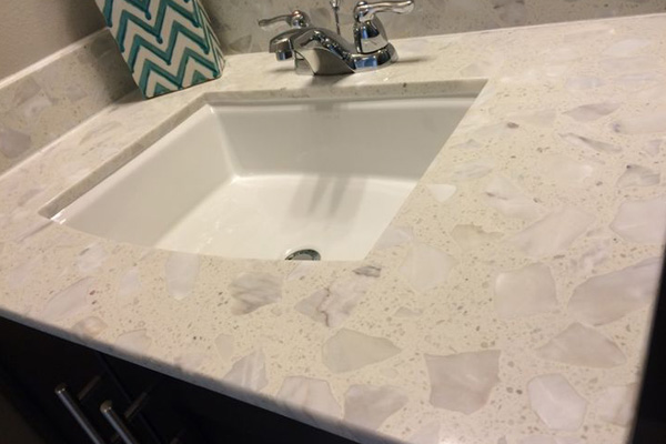 tampo de banheiro em mármore nobre